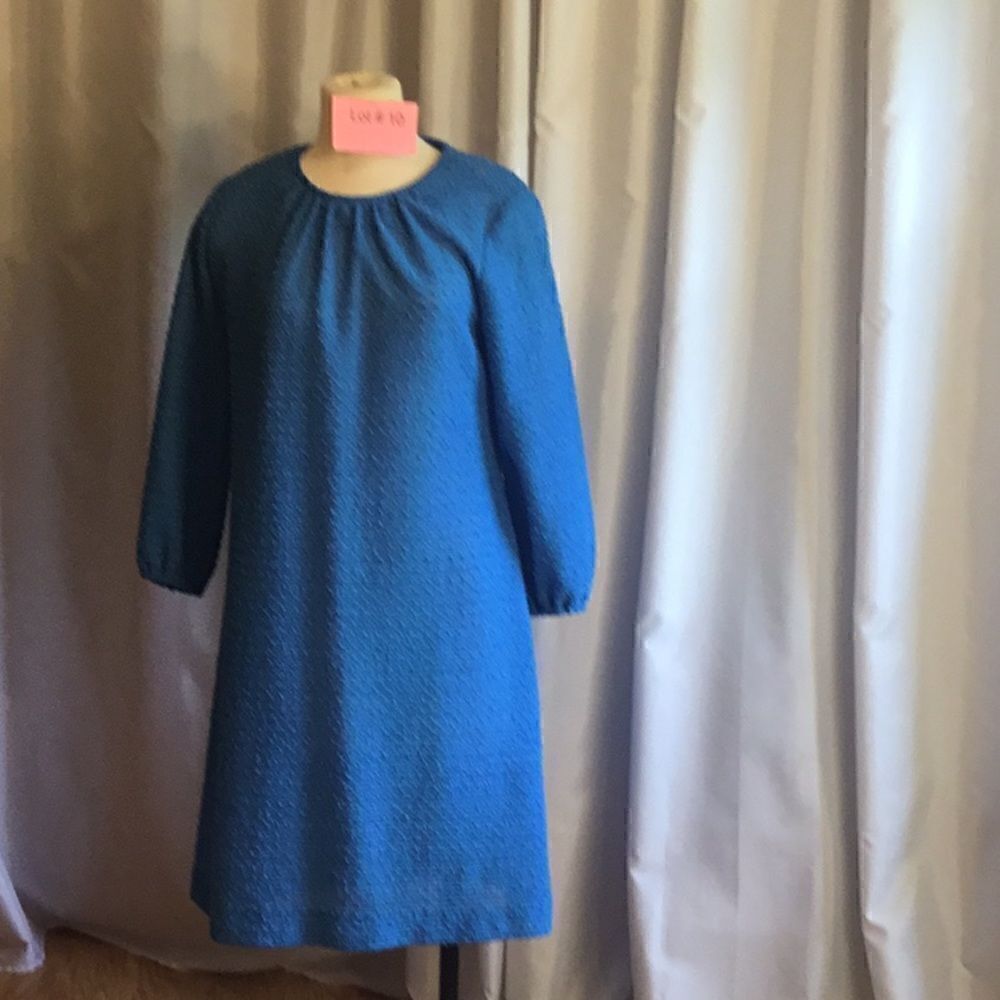 VINTAGE along sleeved nubby material dress in size 14 1/2